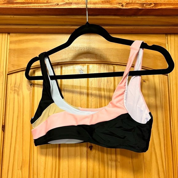 Colorblock Bikini Set​ - Picture 2 of 6